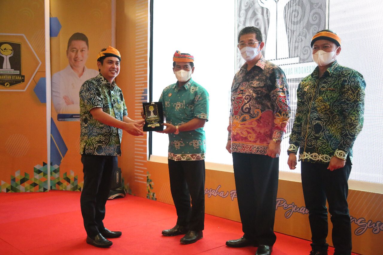 Gubernur Zainal Paliwang Minta HIPMI terus Aktif dalam Pembangunan Daerah