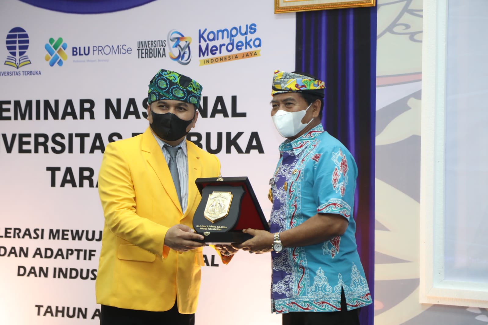 Wisuda UT Tarakan, Gubernur Zainal Mau Milenial Kaltara Melek Era 4.0