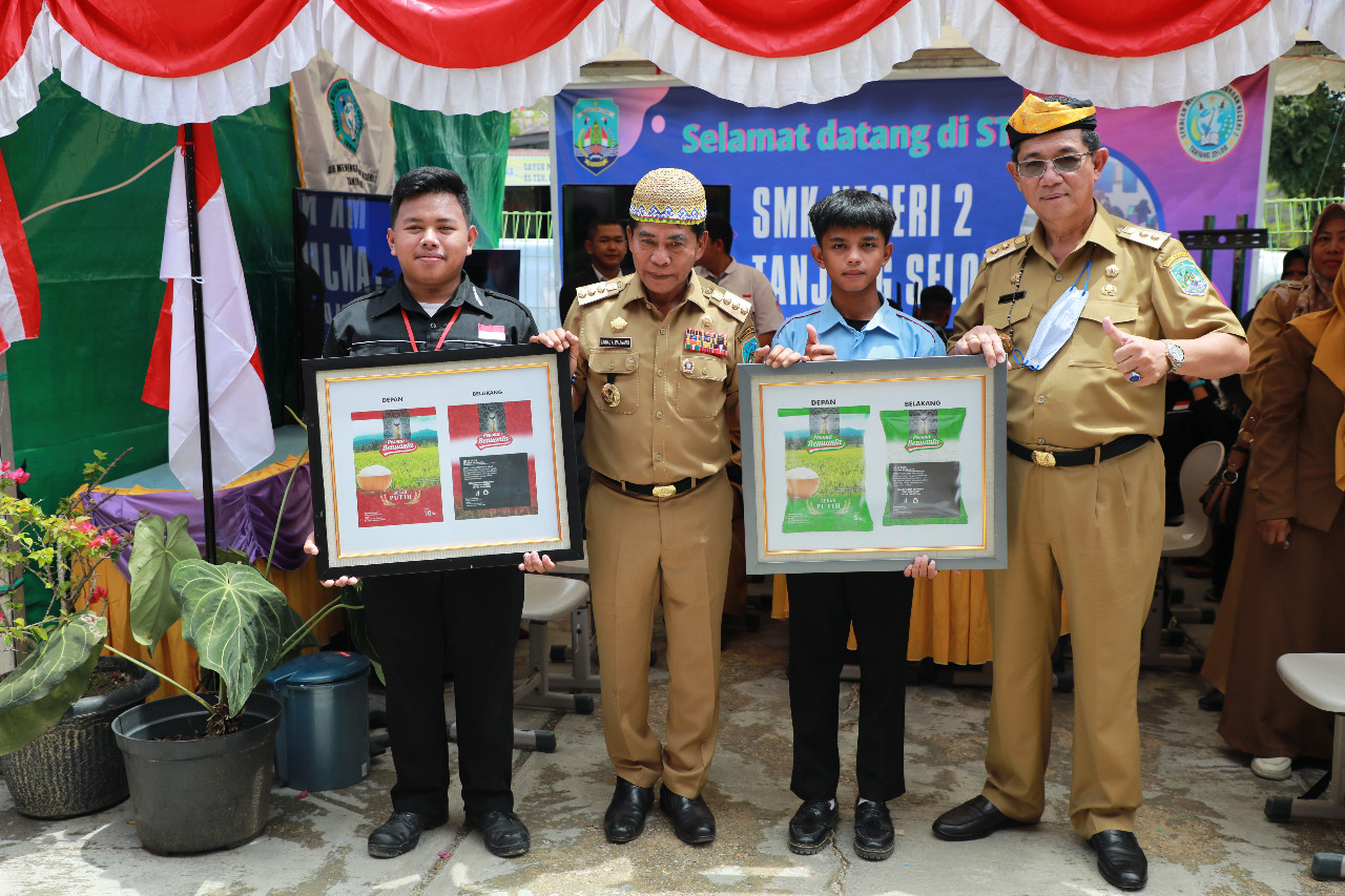 Gubernur-Wagub Buka Festival Tari Pesisir dan Gebyar Proyek Riil di Tanjung Selor