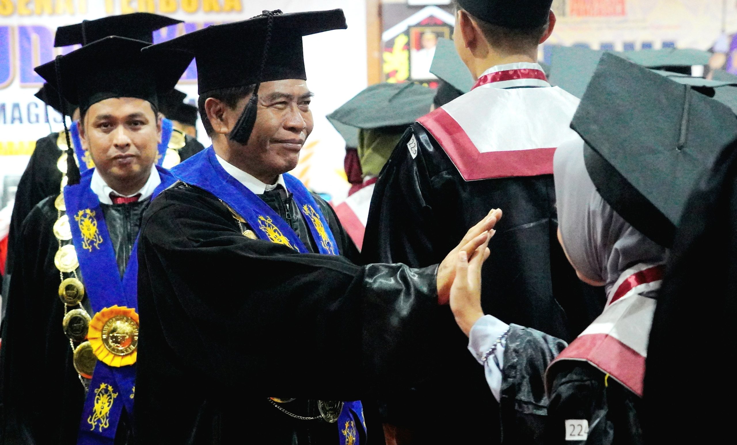 Wisuda XXXIV UBT, Wisudawan Diminta Ikut Berkontribusi Membangun Kaltara