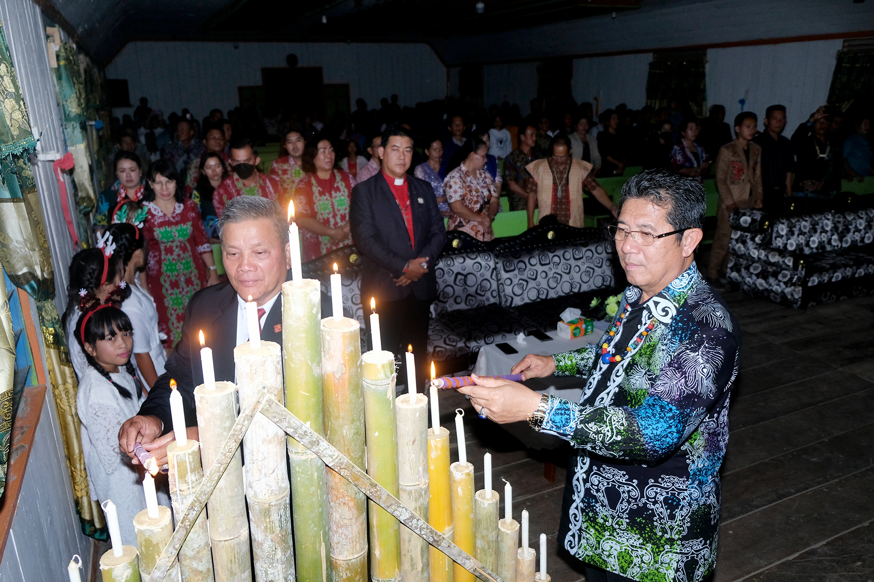 Rayakan Natal Bersama di Perbatasan, Wagub Yansen TP: Pemerintah Harus Hadir di Tengah-Tengah Masyarakat