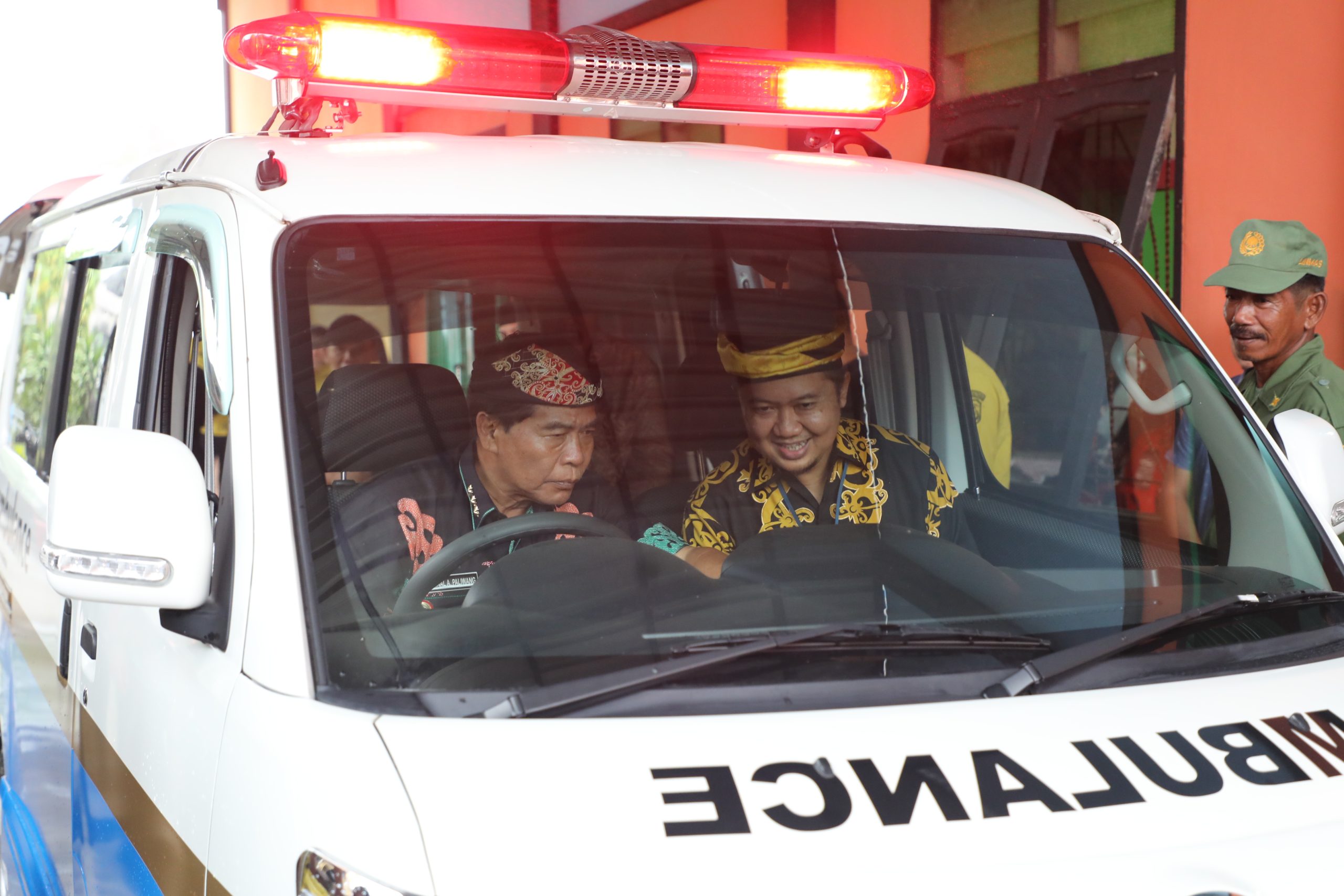 Penyerahan Bantuan Mobil Ambulance kepada Pemerintah Desa Tanah Kuning