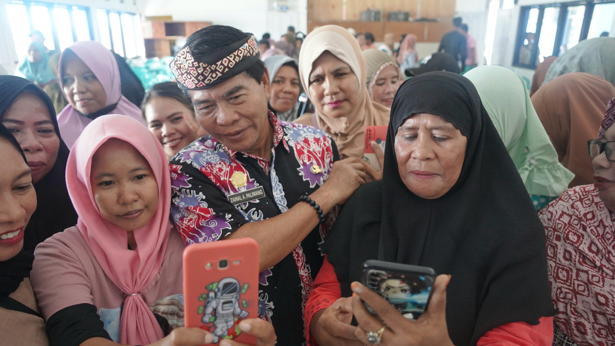Gubernur Imbau Pedagang Asongan Waspada TPPO