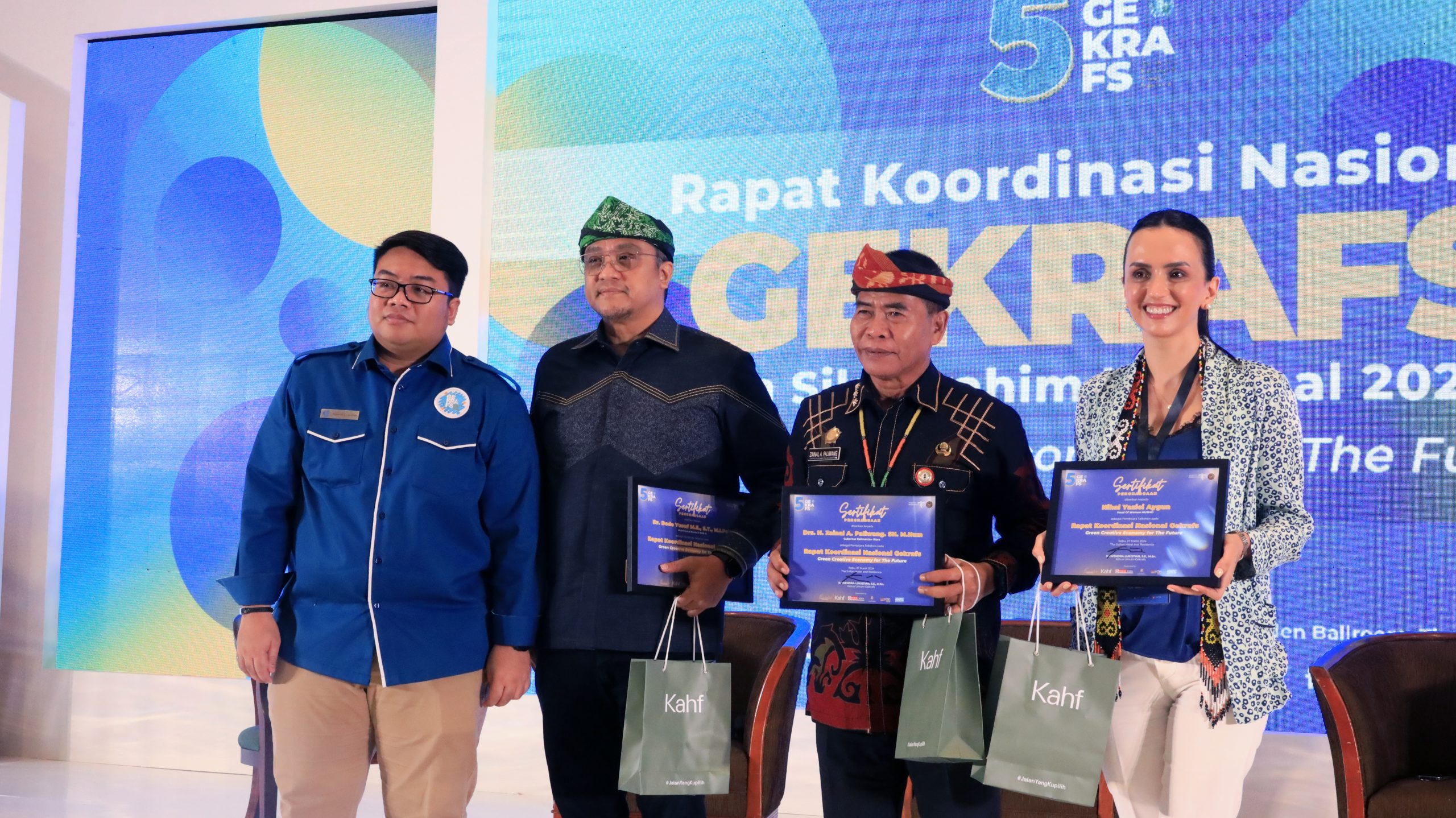 Hadir Jadi Narasumber, Gubernur Jelaskan Dukungan Pemprov Pada Pelaku UMKM/Ekraf