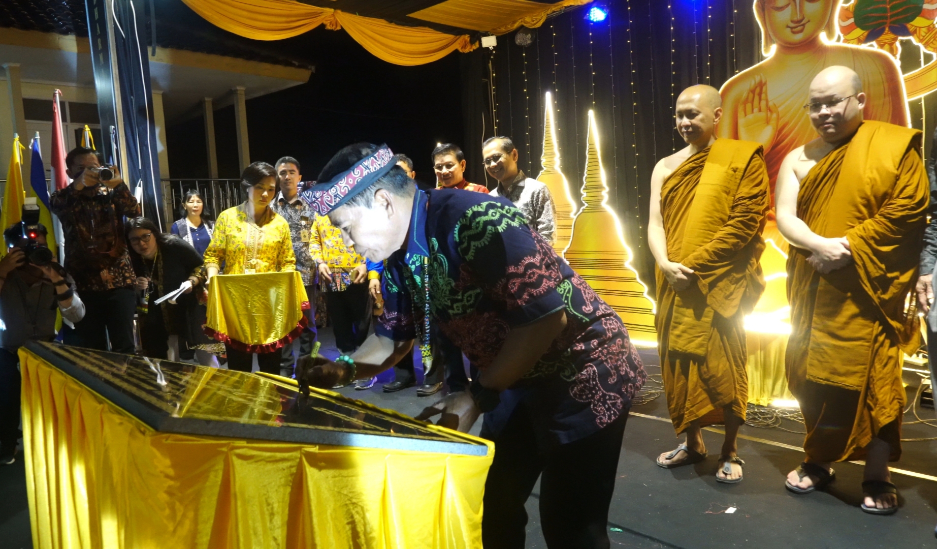 Dharmasanti Waisak 2568 BE di Kaltara: Perkuat Persatuan dalam Keberagaman!