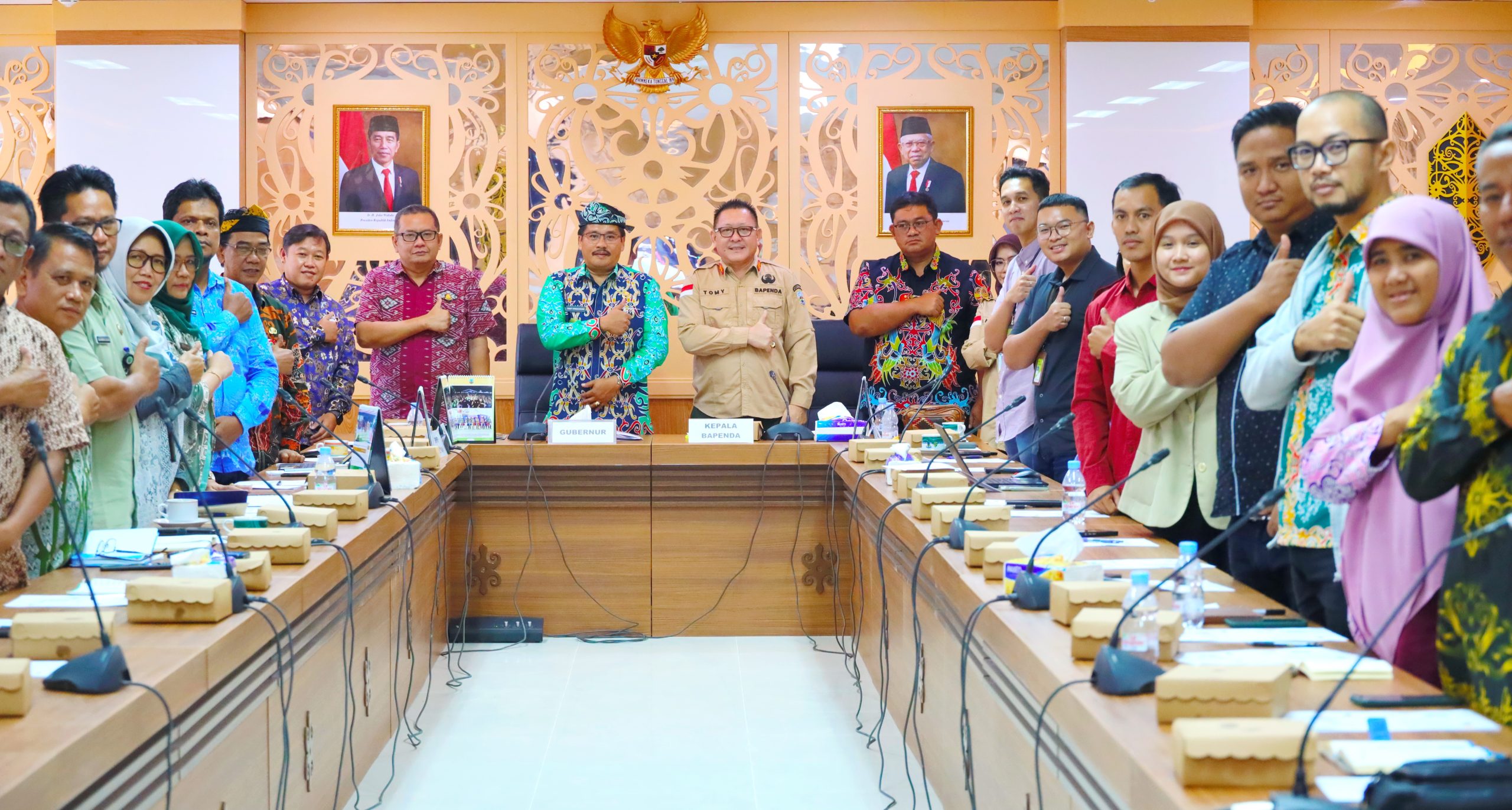 Mengawasi distribusi bahan bakar kendaraan bermotor di wilayahnya