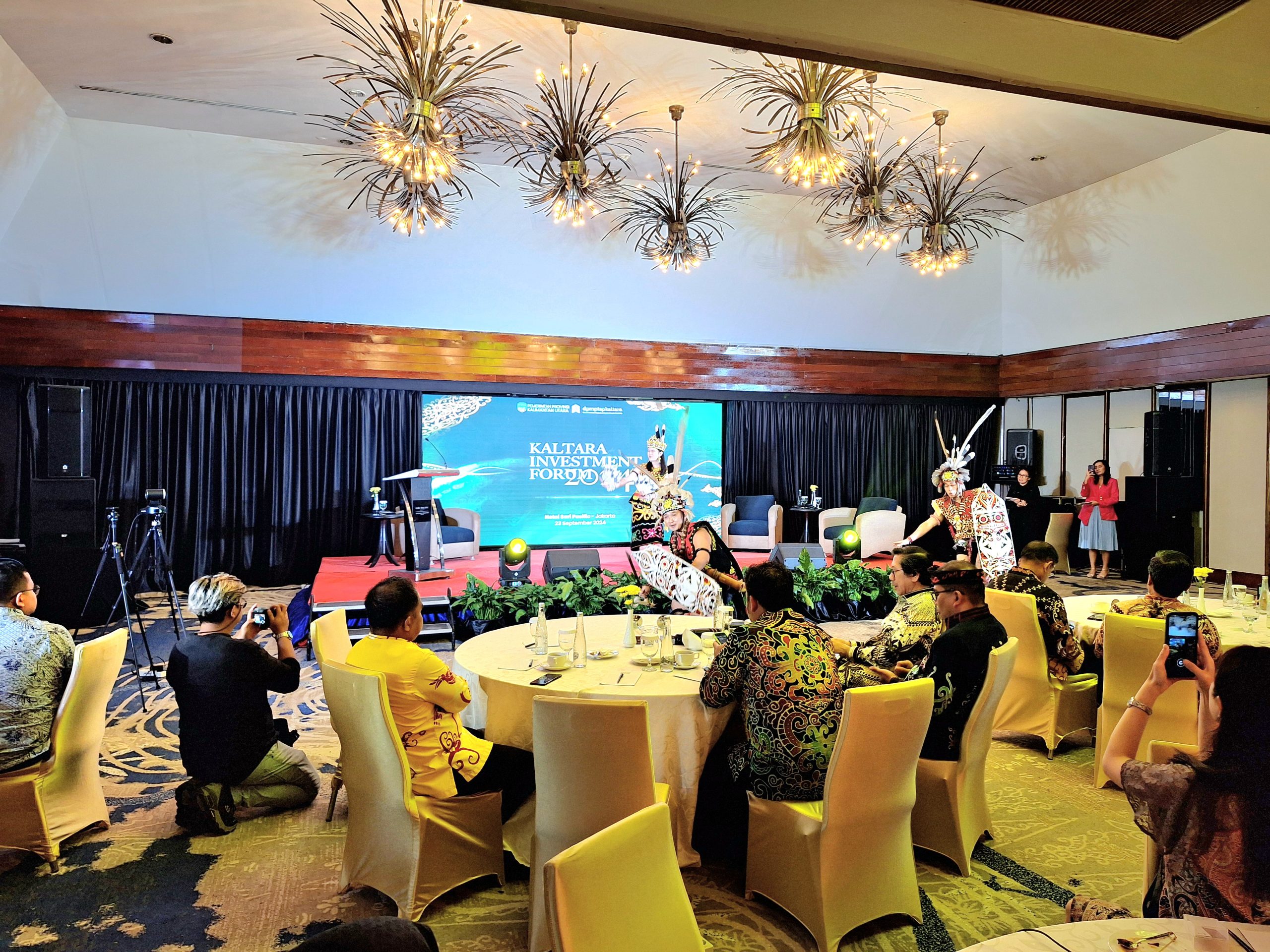 Membuka Secara virtual Kaltara Investment Forum 2024