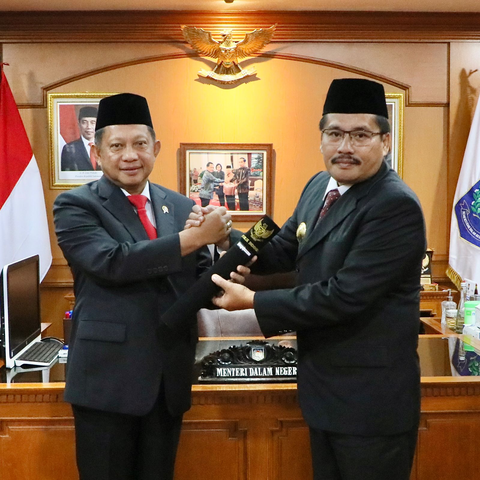 Sebagai Penjabat Sementara (Pjs) Gubernur Kalimantan Utara, bersamaan dengan pengukuhan Pjs Gubernur Jambi dan Pjs Gubernur Sulawesi Selatan