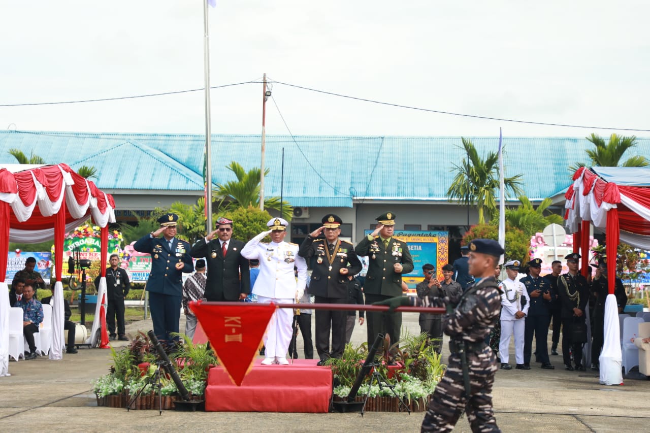 Upacara Hari Ulang Tahun (HUT) ke-79 Tentara Nasional Indonesia (TNI)