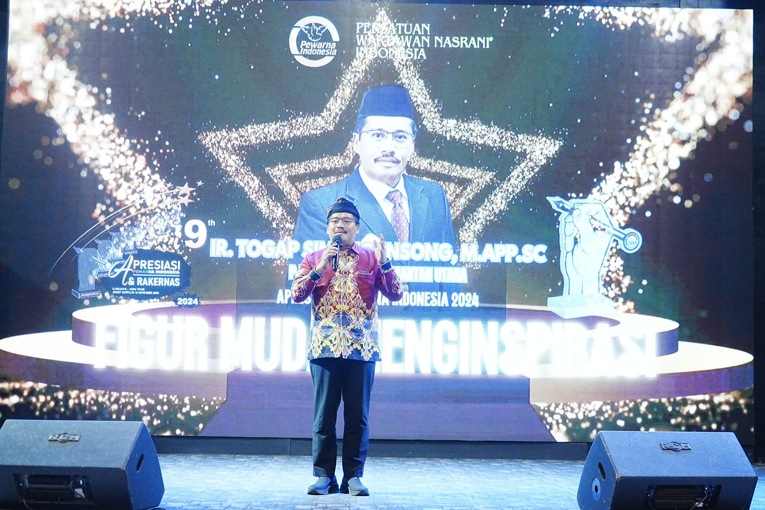 Pjs. Gubernur Kalimantan Utara, Togap Simangunsong ditetap sebagai salah satu penerima Apresiasi Pewarna Indonesia (API)