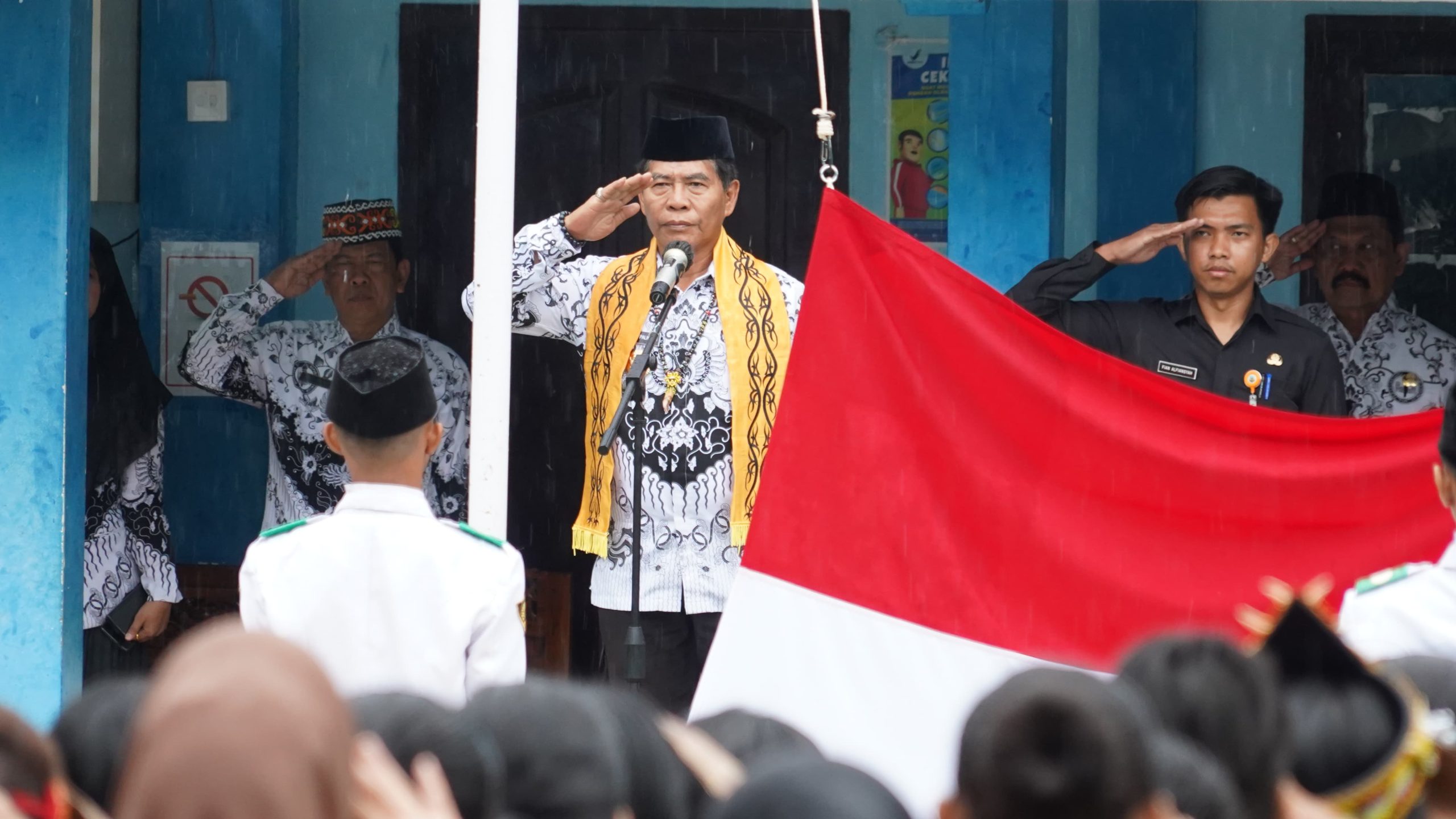 Gubernur Kalimantan Utara, Dr. H. Zainal Arifin Paliwang, SH.,M.Hum di SMK Negeri 1 Nunukan,