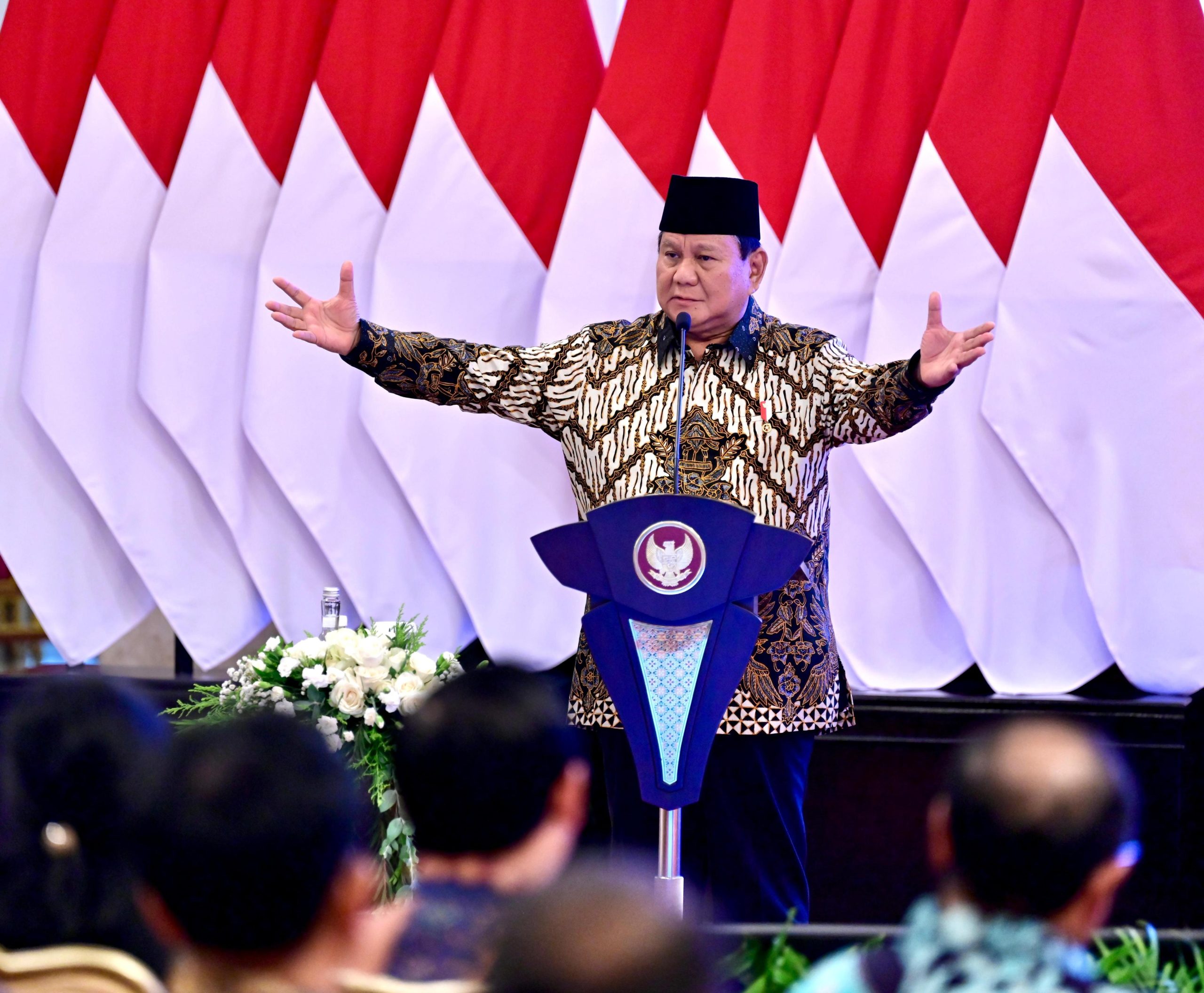 Gubernur Kaltara Dr. H. Zainal A Paliwang, S.H., M.Hum acara penyerahan digital Daftar Isian Pelaksanaan Anggaran (DIPA) dan Buku Alokasi Transfer ke Daerah (TKD) Tahun Anggaran 2025