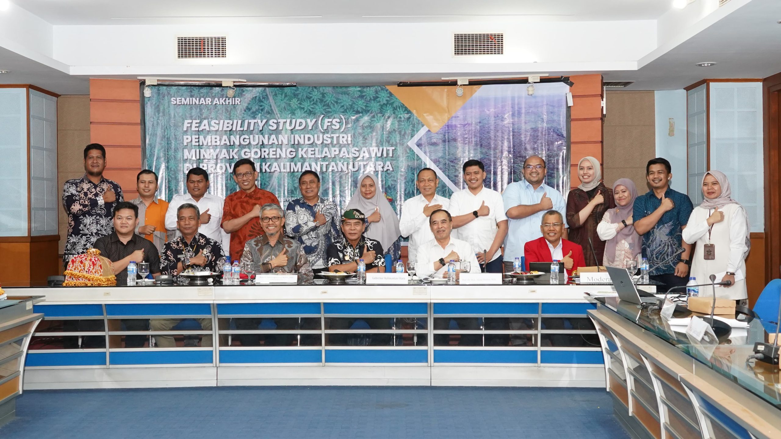 Serap Tenaga Kerja Melalui Industri Kelapa Sawit