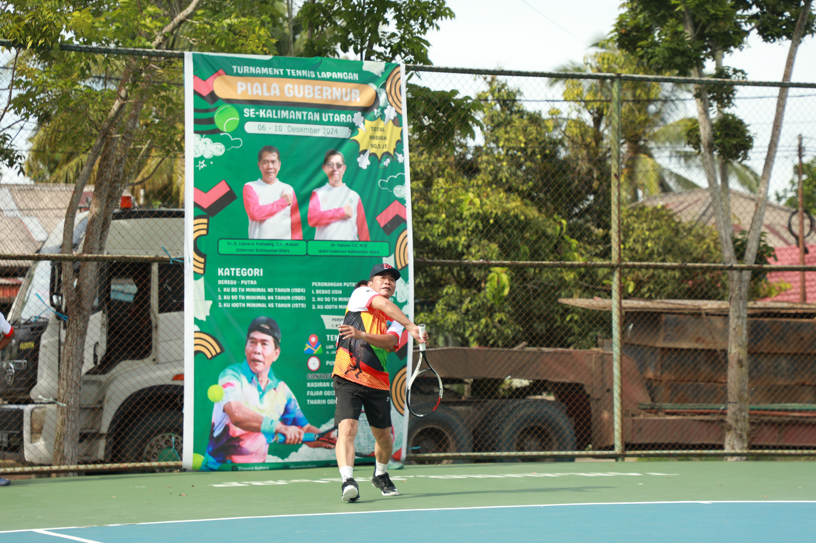 Gubernur Kaltara Dr. H. Zainal A Paliwang, S.H., M.Hum resmi membuka Turnamen Tenis Lapangan Se-Kalimantan Utara Tahun 2024.