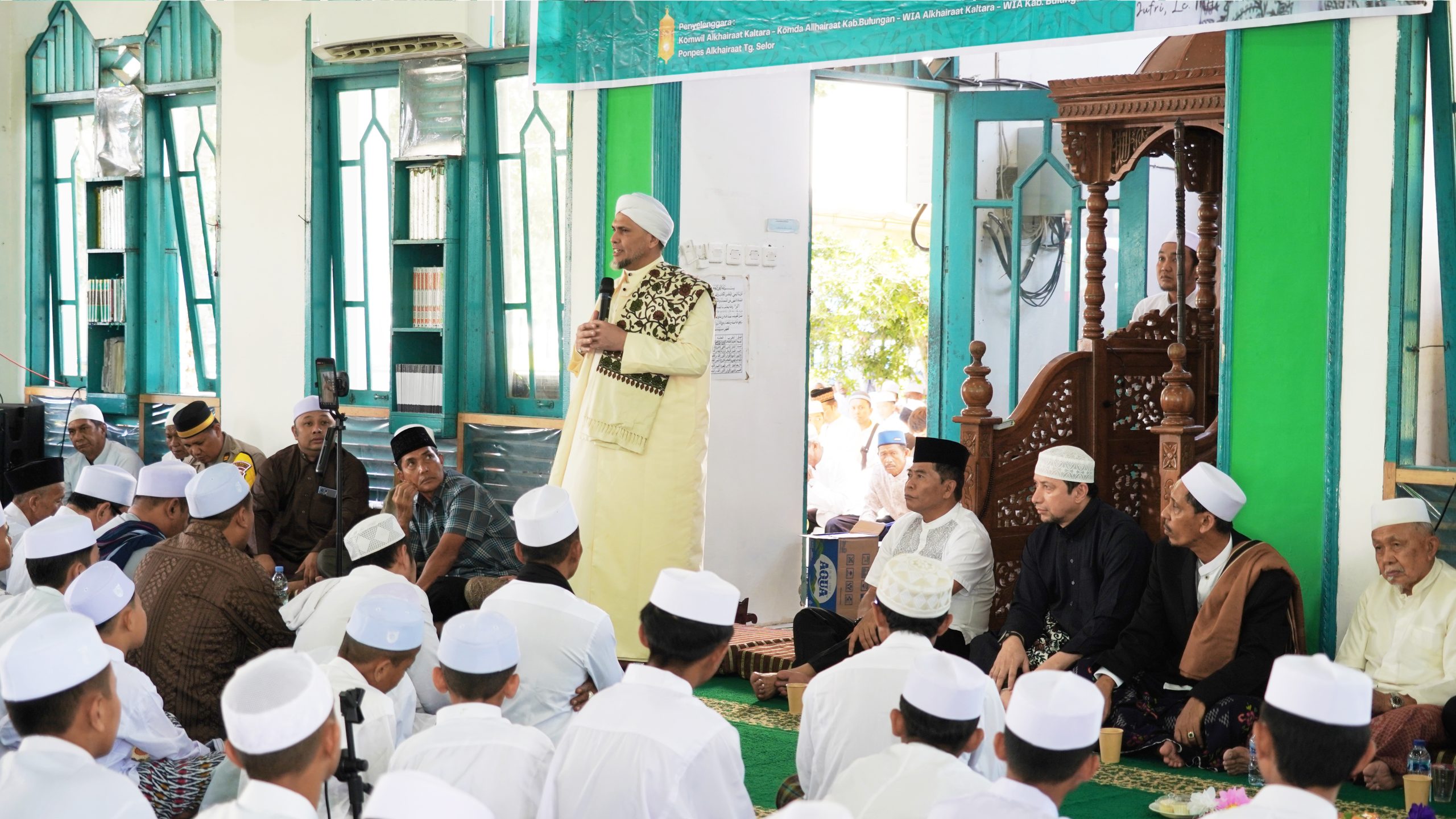 Menghadiri Peringatan Maulid Nabi Muhammad SAW 1446 Hijriah yang digelar di Pondok Pesantren Al-Khairaat Tanjung Selor