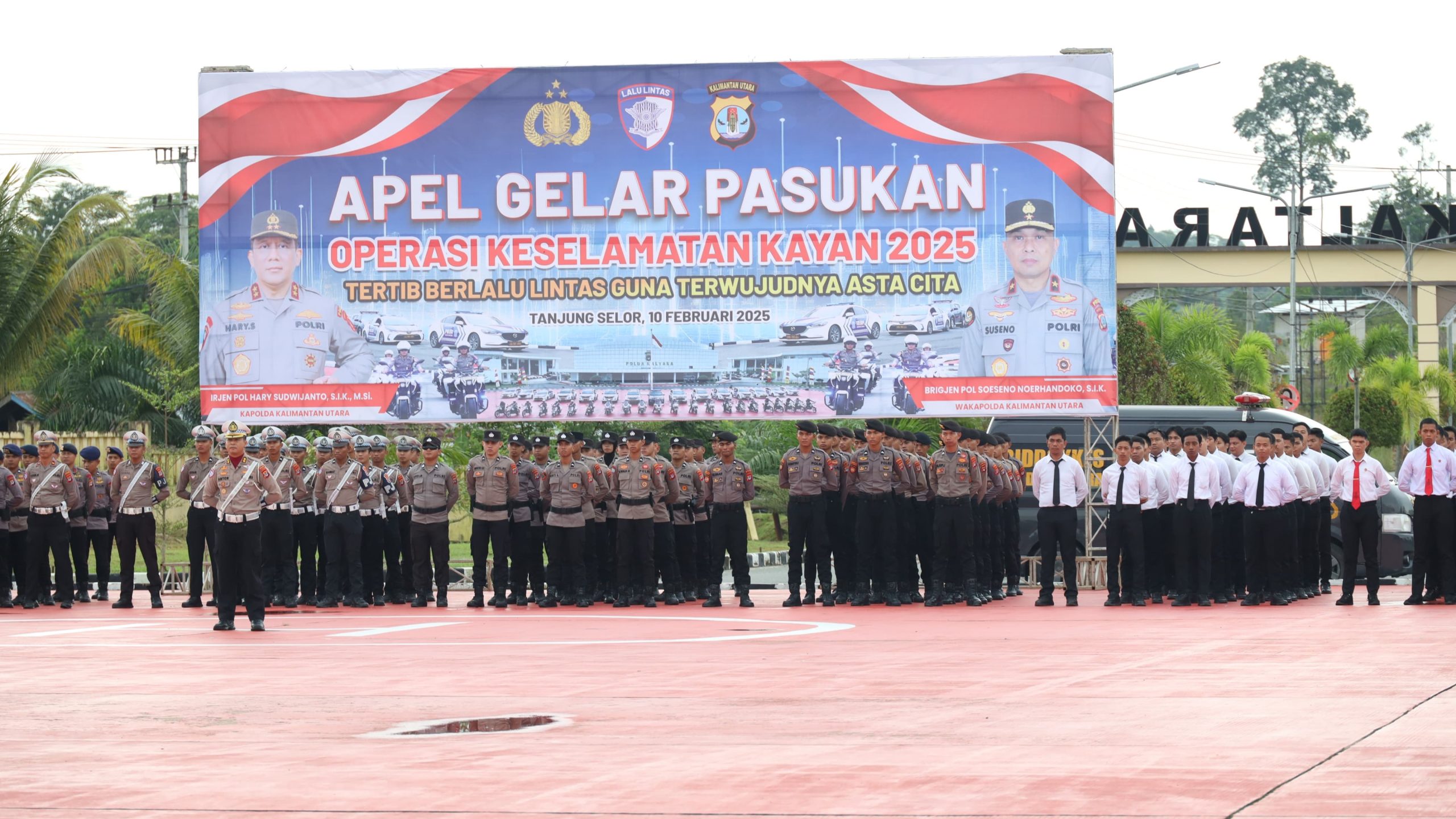 Dukung Disiplin Berlalu Lintas, Gubernur Hadiri Apel Operasi Keselamatan Kayan 2025