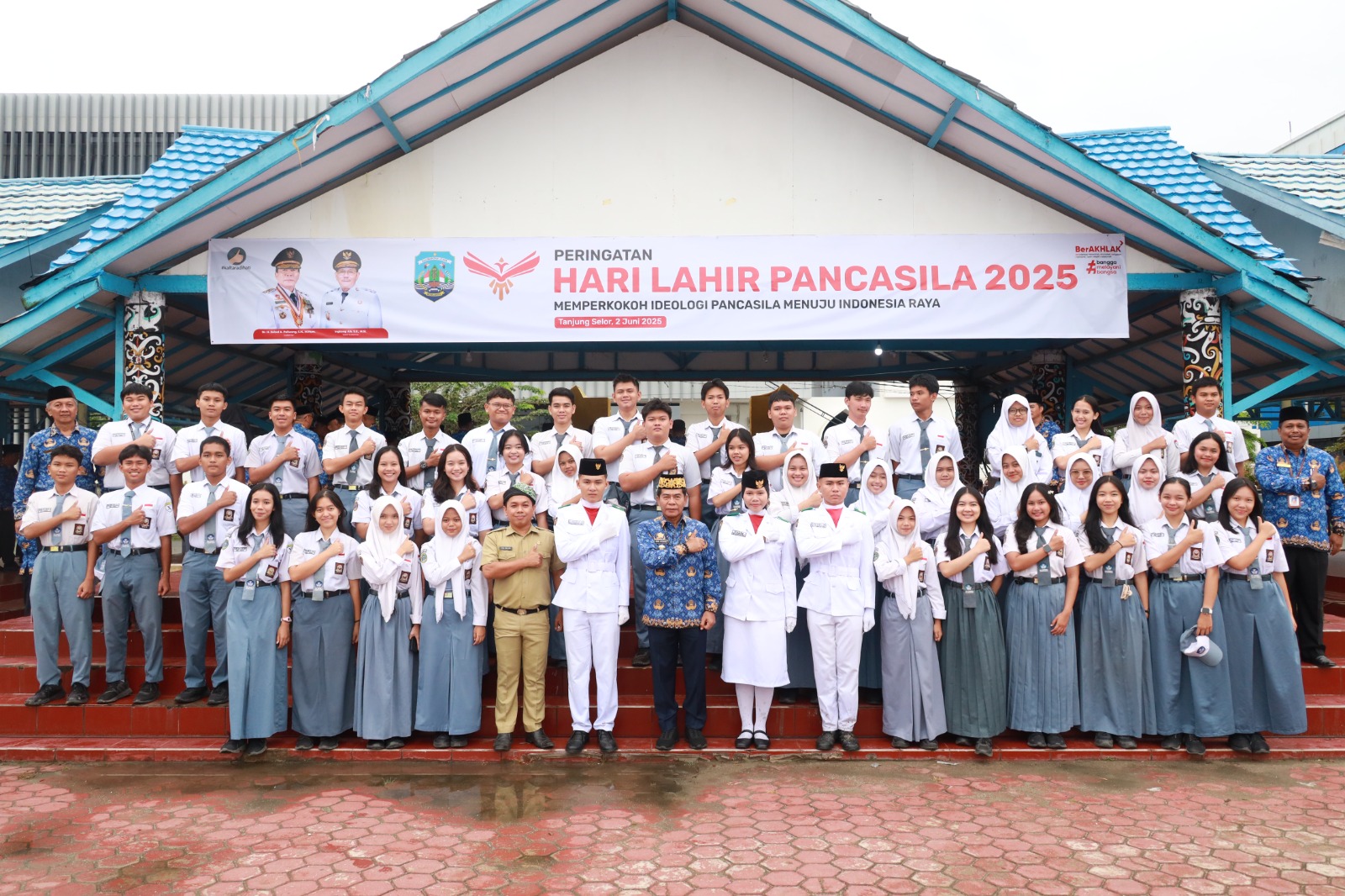 Gubernur: Jadikan Pancasila inspirasi dan perekat persatuan!