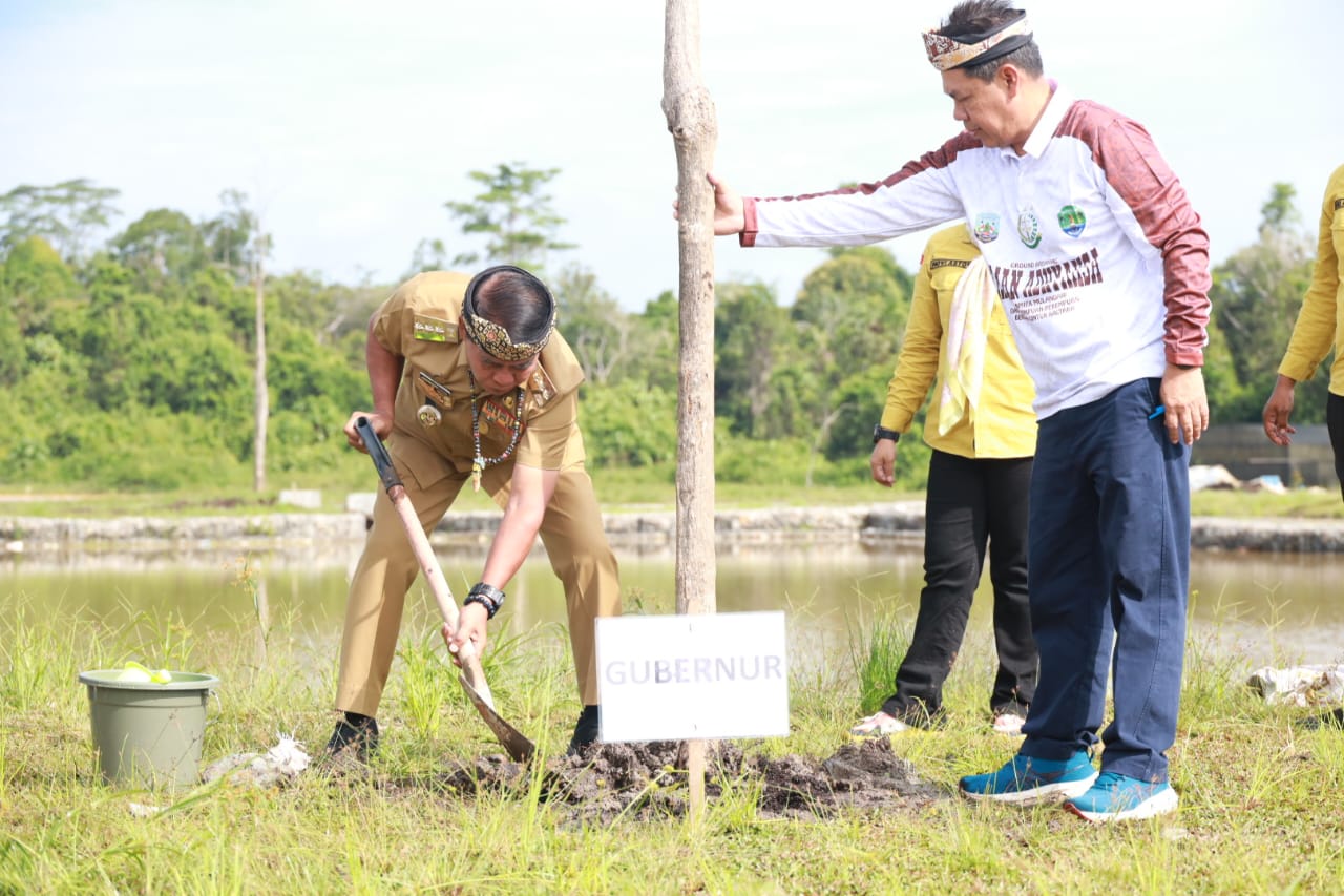 peresmian Taman Adhyaksa di Kebun Raya Bunda Hayati Tanjung Selor