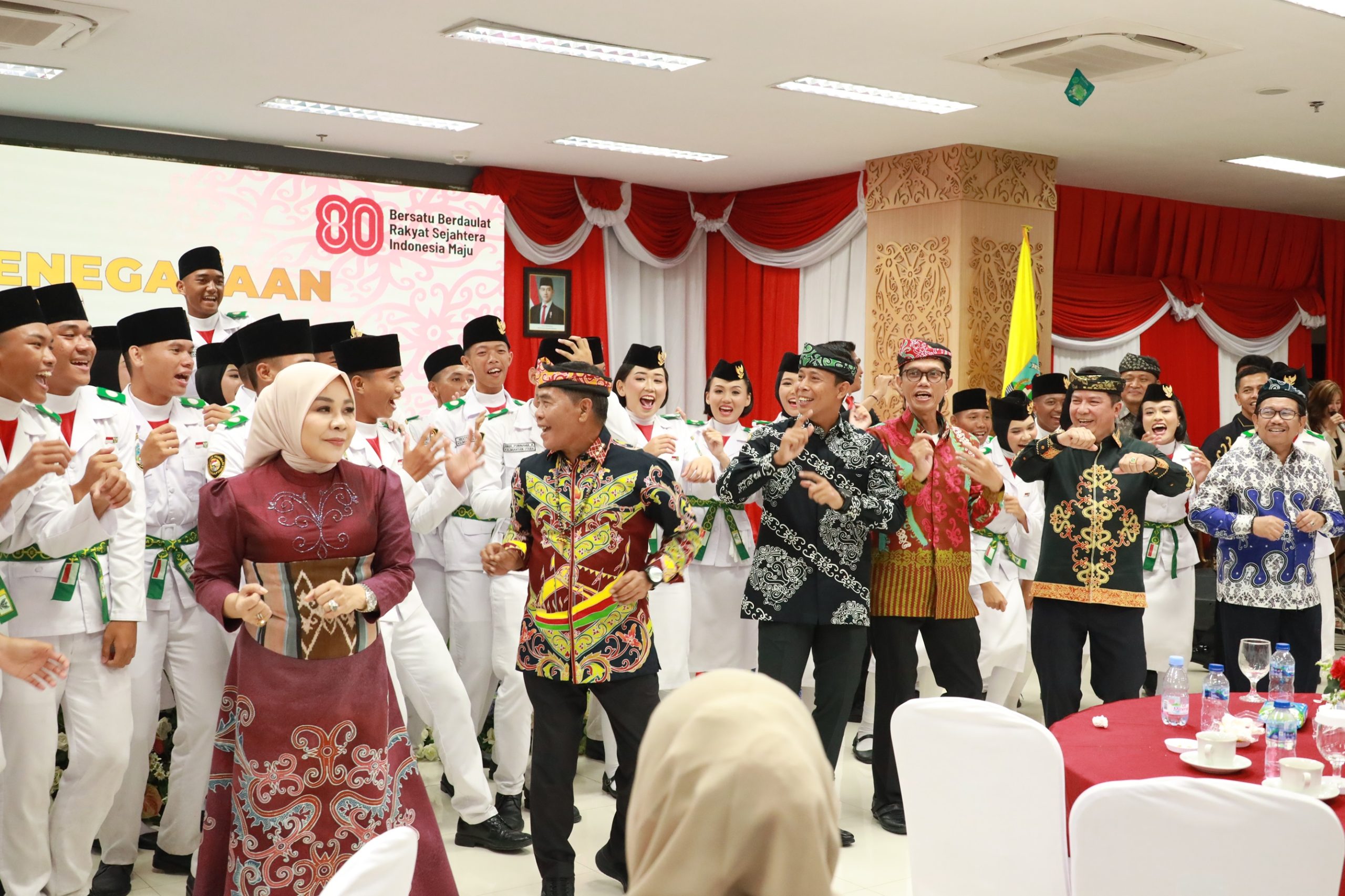 Pesan mendalam Gubernur Zainal di malam resepsi HUT RI: Kita isi kemerdekaan dengan karya terbaik!