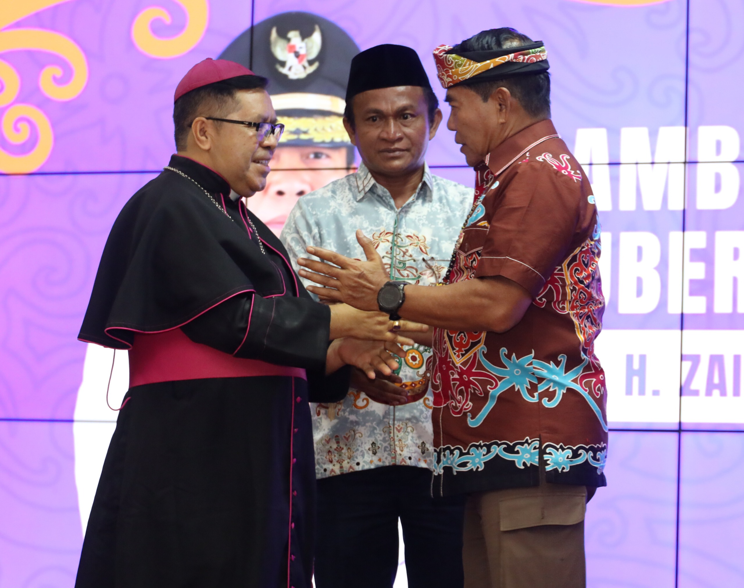 Buka Pesparani, Gubernur komitmen jaga komunikasi antar tokoh agama