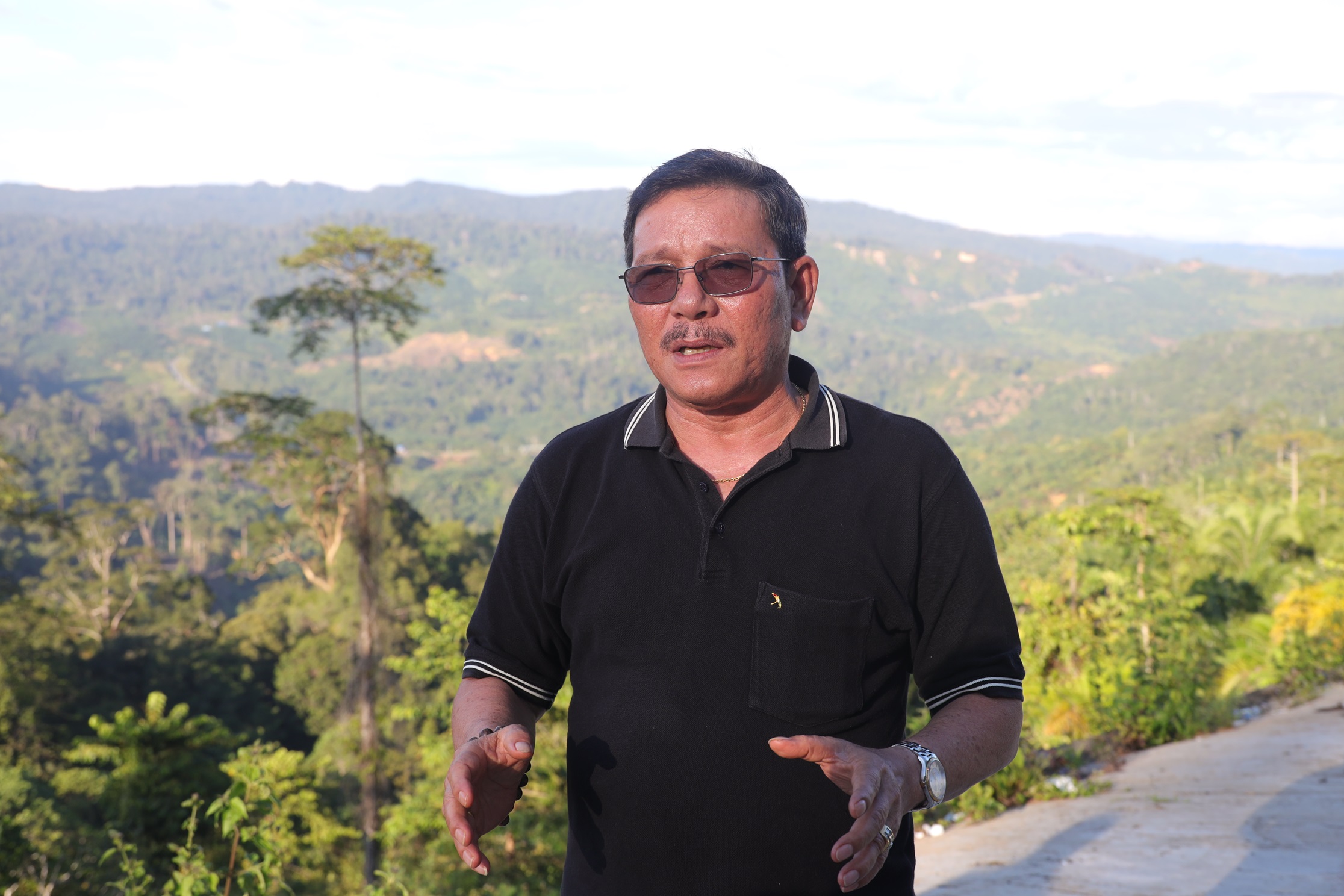 Menatap surga hijau ‘Gunung Menangis’ di atap Negeri