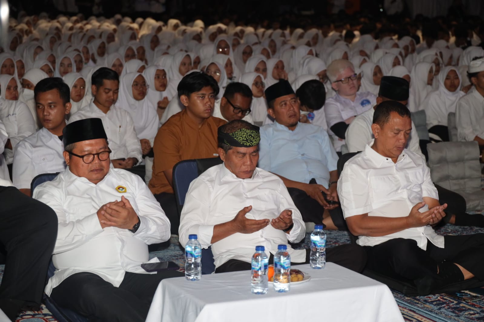Gubernur Zainal ikut doakan Sumatera: “Solidaritas tak kenal batas wilayah”!