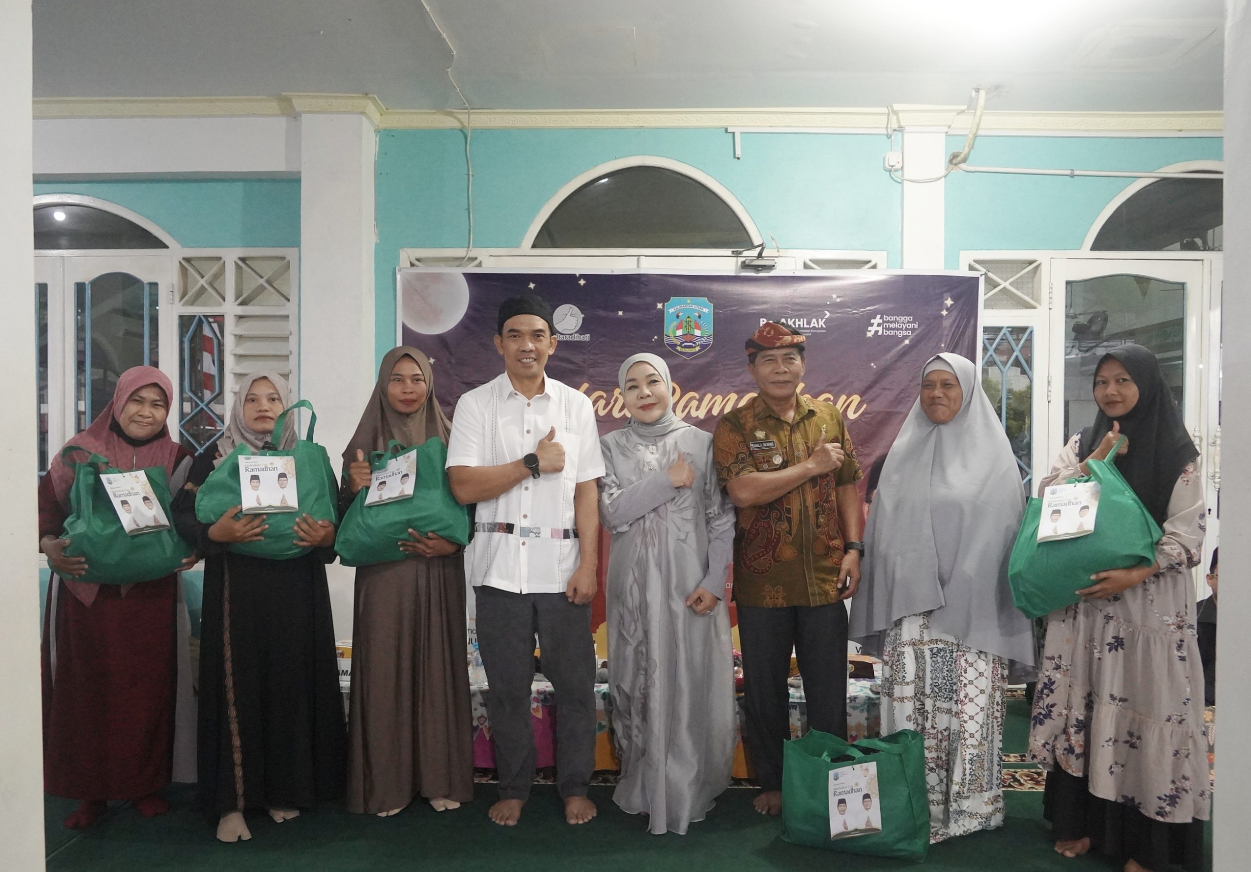 Safari Ramadan, Gubernur Kaltara guyur bantuan mesin hingga paket sembako di Tarakan
