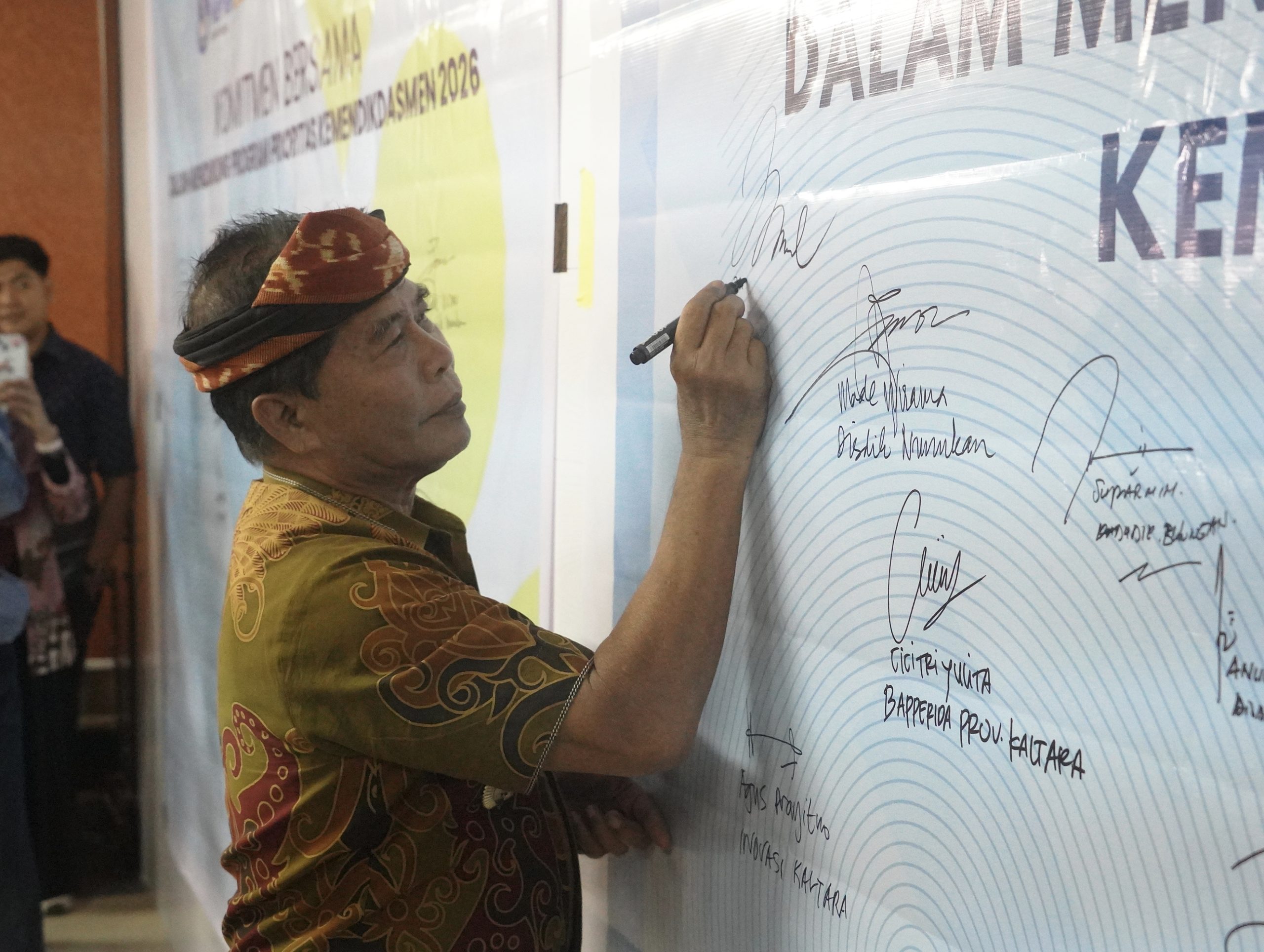 Gubernur pastikan anak-anak Kaltara dapat hak pendidikan layak