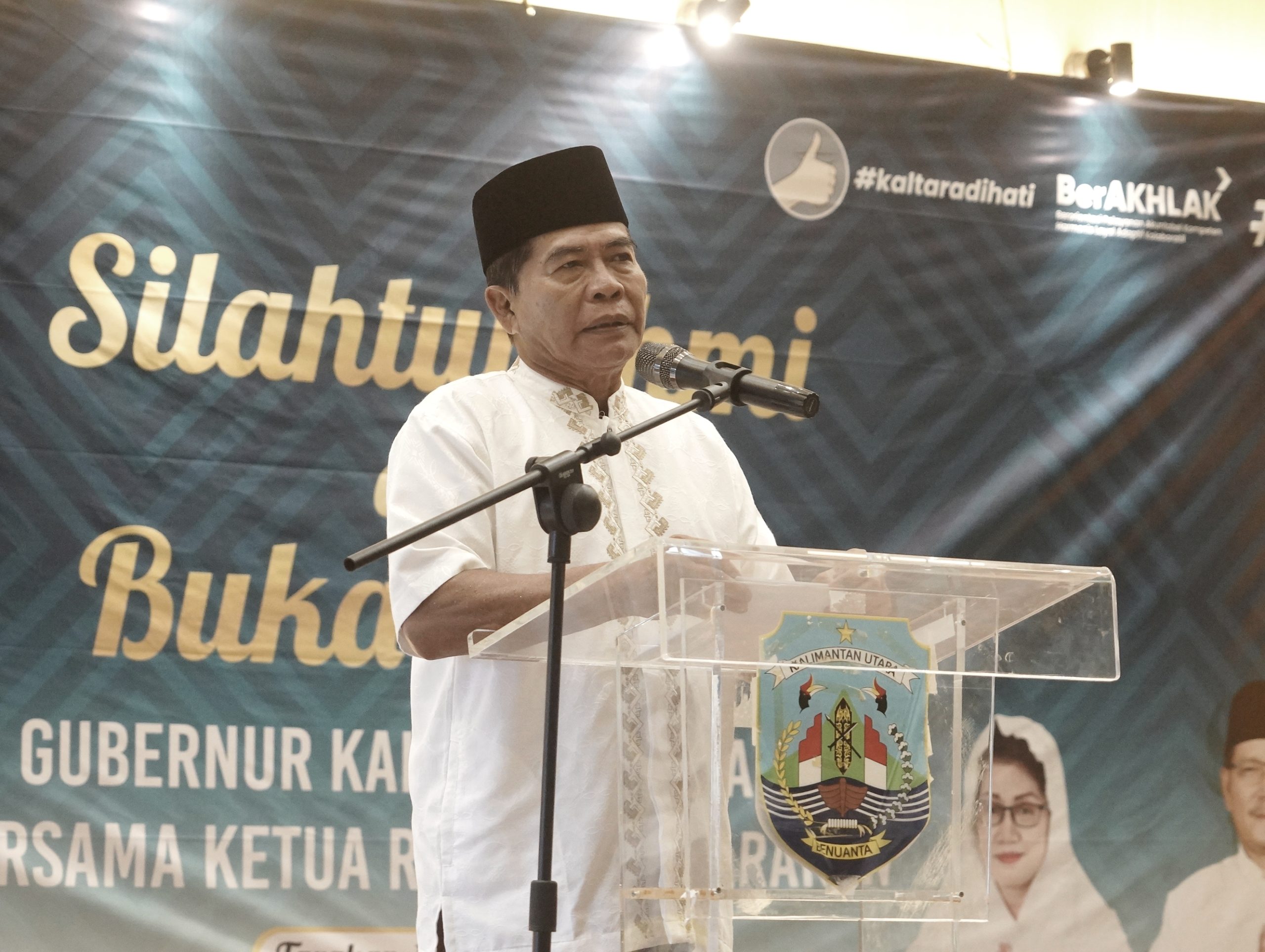 Bukber bareng RT, Gubernur: Terima kasih telah melayani warga!
