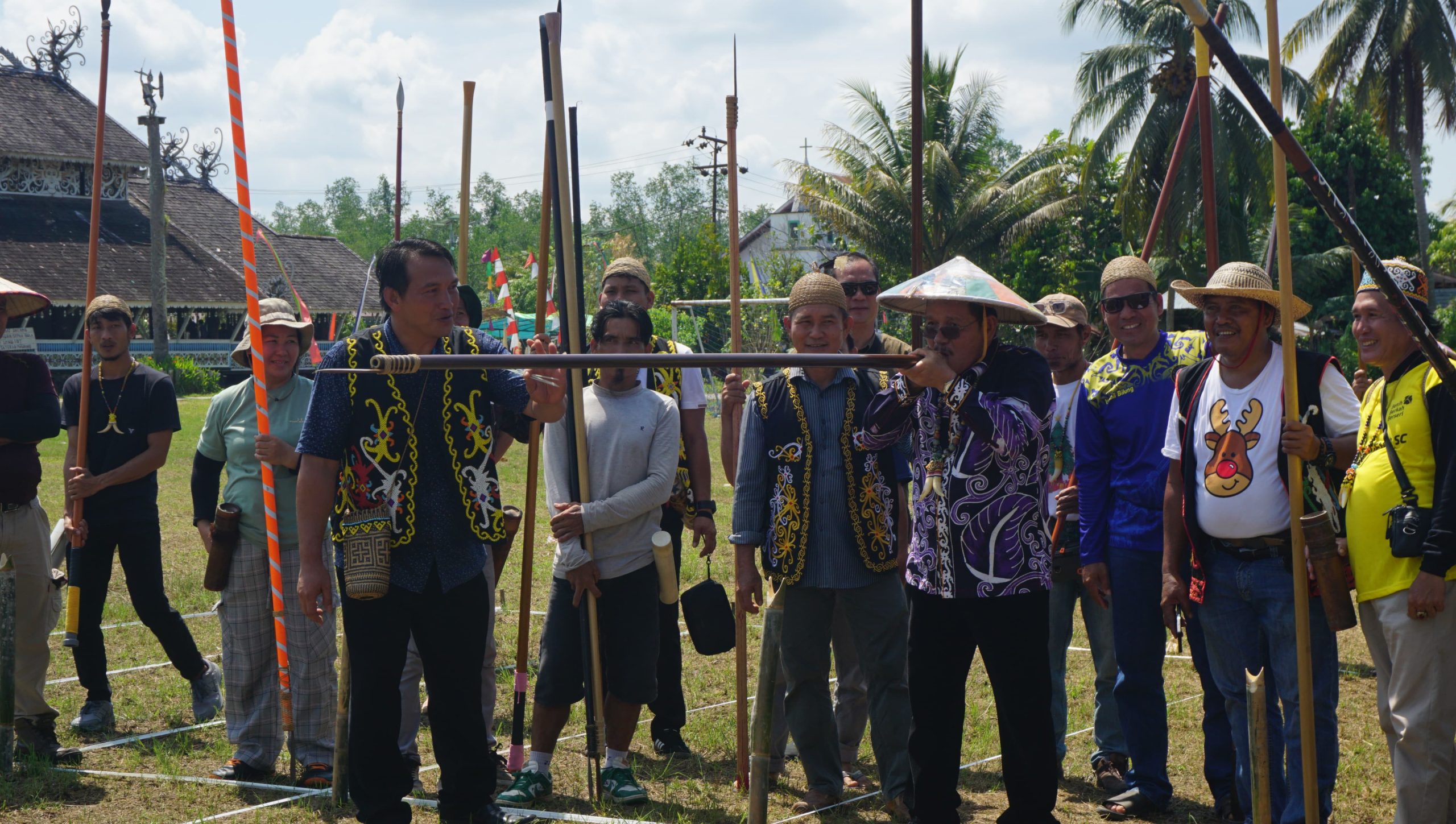 Wagub turut bersuka cita atas hasil panen petani Desa Teras Nawang