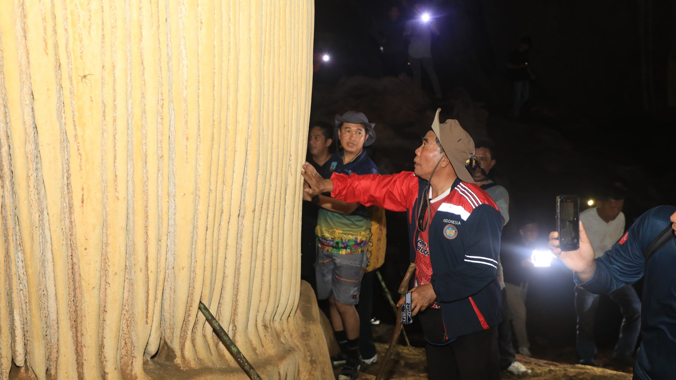 Menjelajah Goa Berlapis Gunung Seriang: Alami, unik, dan siap manjakan wisatawan