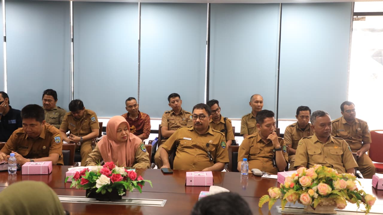 Tindak lanjut cepat, Wagub Ingkong lintas instansi bahas maraton aspirasi pertambangan rakyat