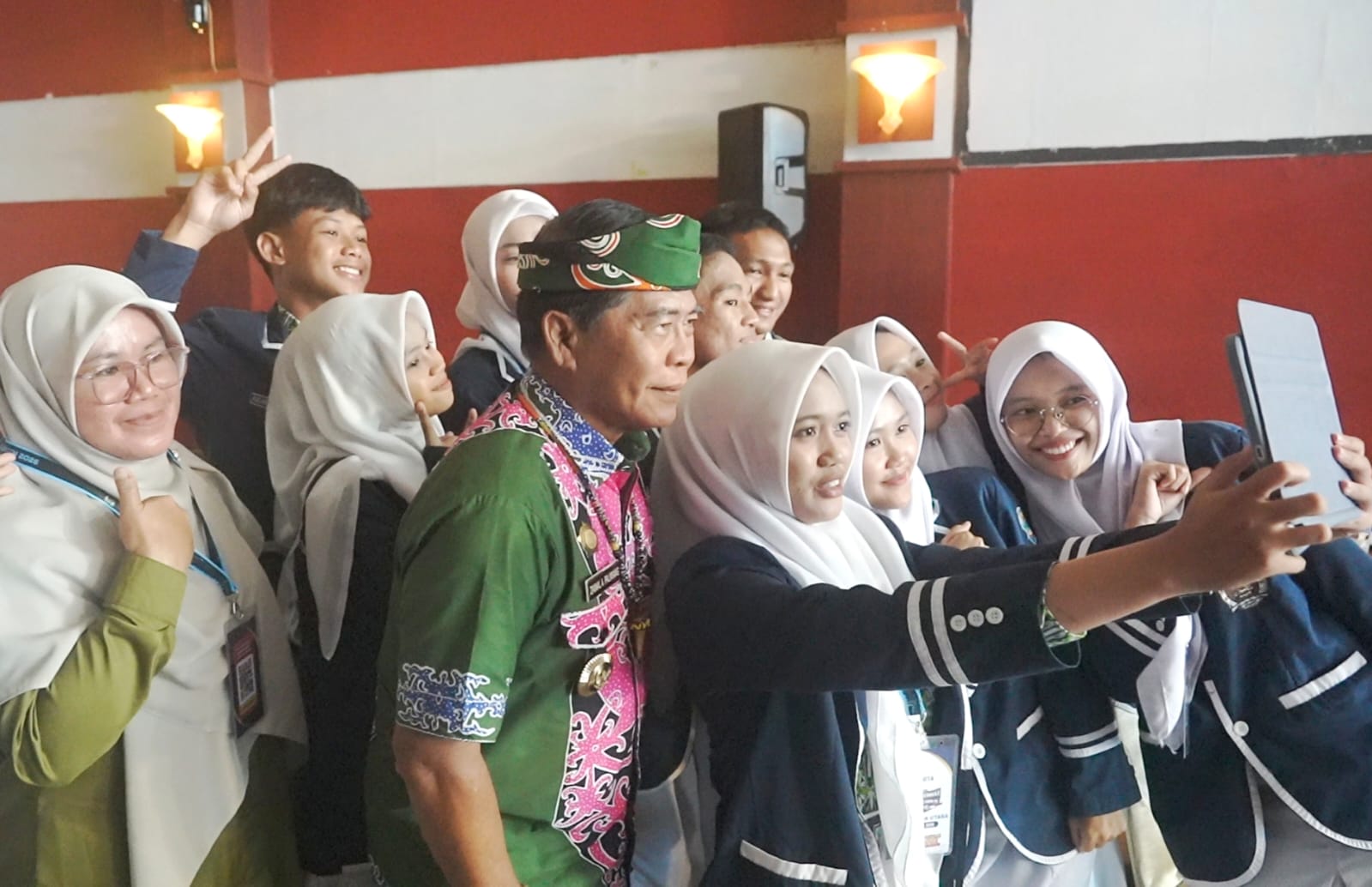 Gubernur buka lomba cerdas cermat empat pilar MPR RI, wadah perkuat wawasan kebangsaan
